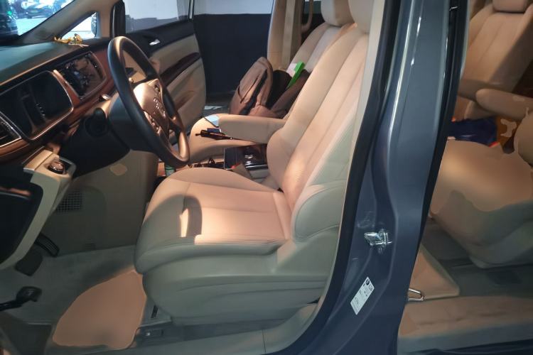 Used Buick GL8 2018 28T Comfort Model China VI Standard