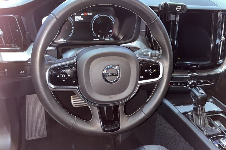 Used Volvo XC60 2021 T5 4x4 Smart & Advanced Sport Edition Steering Wheel