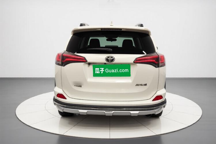 Used Toyota RAV4 2019 2.0L CVT Two-Wheel Drive Fashion X Limited Edition China V Standard
