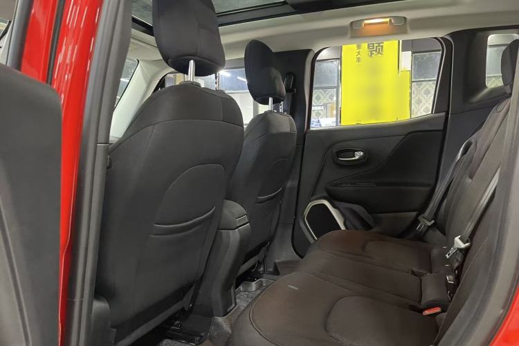 Used Jeep Renegade 2018 Connected Large Screen Version 180T Automatic Jingneng Version
