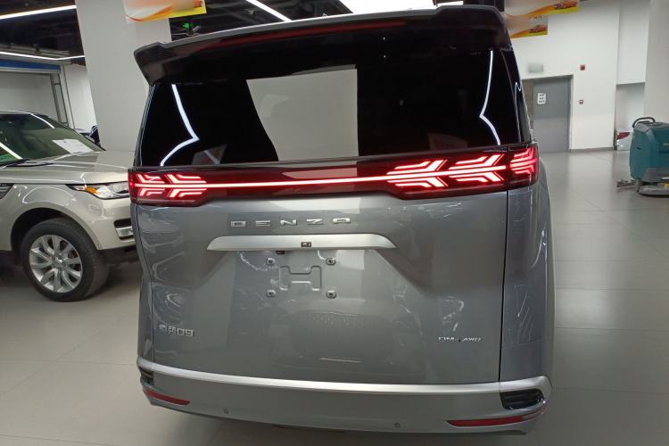 Used Denza D9 2022 DM-i 970 Four-Wheel Drive Flagship Model