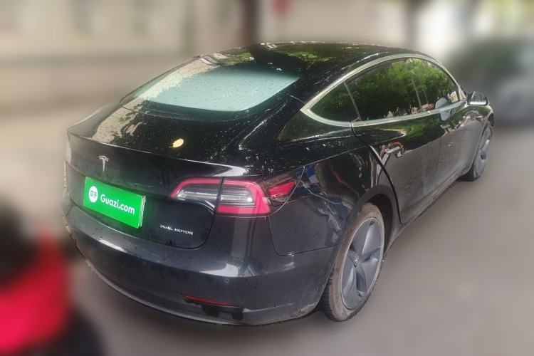 Used Tesla Model 3 2019 Long-Range All-Wheel-Drive Version
