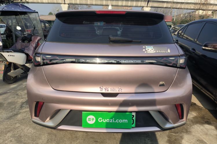 Used BYD Dolphin 2023 420 km Fashion Edition
