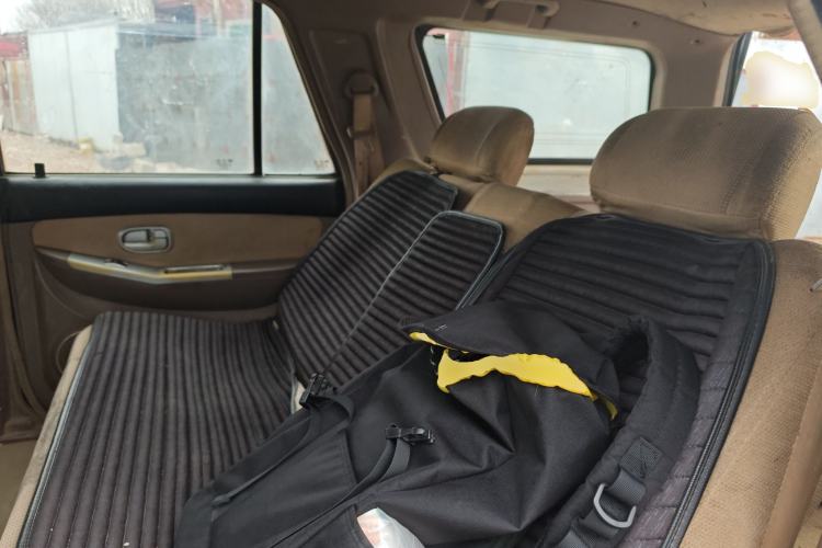 Used Huanghai Challenger SUV 2010 2.0L Two-Wheel Drive DD6490P Left Rear Seat