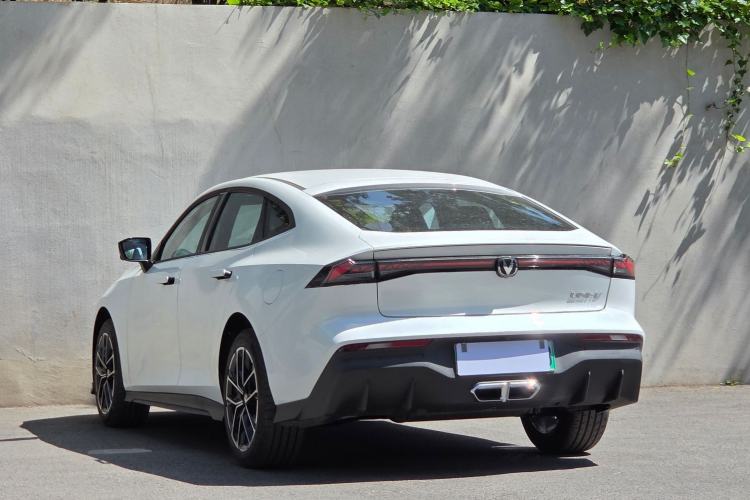 Used CHANGAN UNI-V iDD 2024 Blue Whale Smart Electric iDD 136km ZhiKu Model
