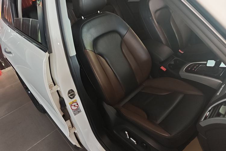 Used Audi Q5 2017 Plus 40 TFSI Technology Model
