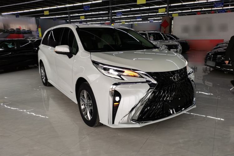 Used Toyota Sienna 2024 2.5L Hybrid Comfort Edition
