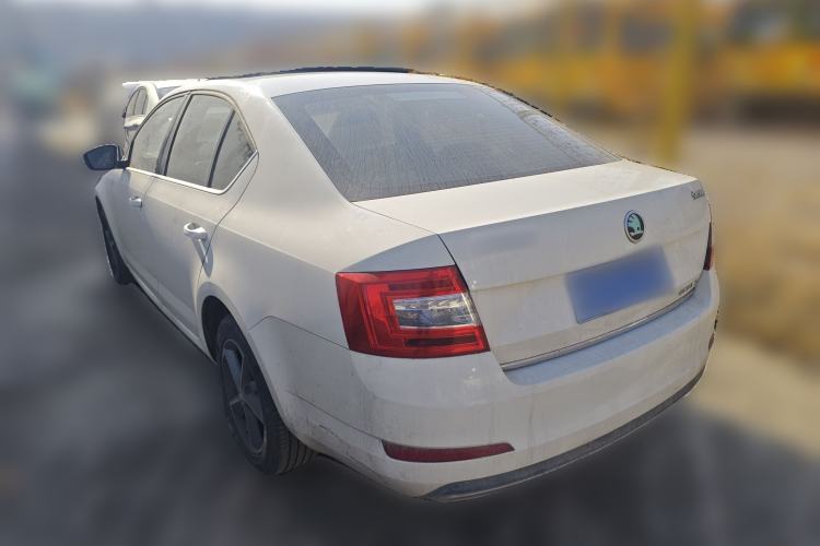 Used Skoda Octavia 2016 1.6L Manual Smart Drive Version