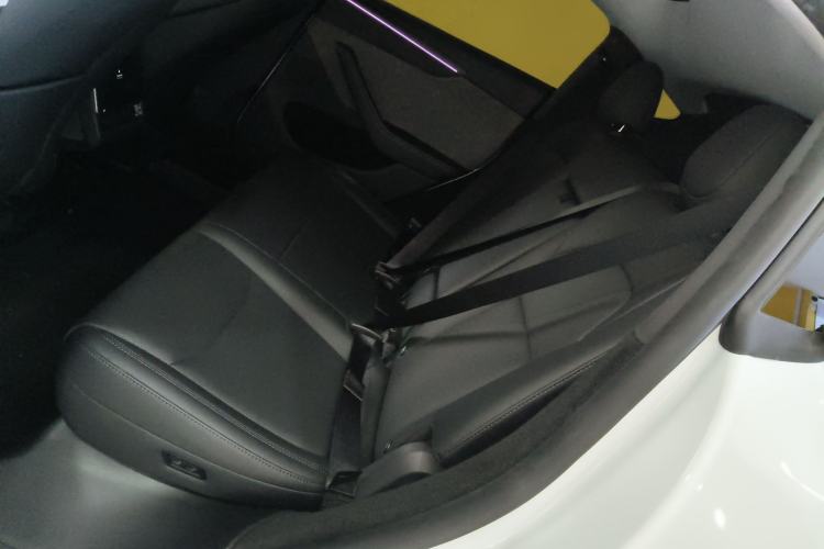 Used Tesla Model Y 2025 Rear-Wheel-Drive Version
