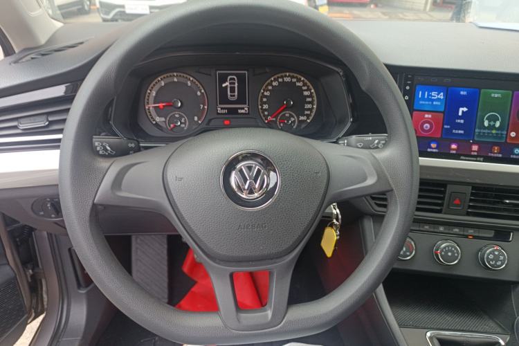 Used Volkswagen Bora 2020 1.5L Manual Fashion Edition
