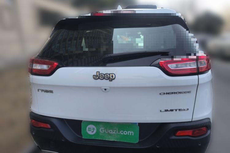 Used Jeep Cherokee 2017 2.0L Superior Edition