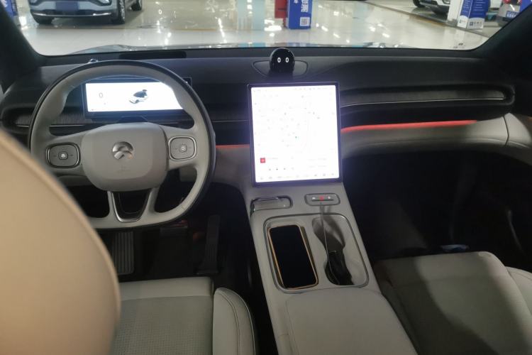 Used Nio ES6 2023 75 kWh
