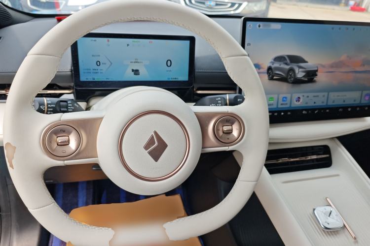 Used Baojun Yunhai 2024 600km Pure Electric Version Center Console