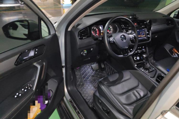 Used Volkswagen Tiguan L 2018 330TSI Automatic Two-Wheel Drive Comfort Edition Driver Seat