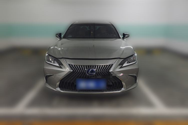 Used Lexus ES 2018 300h Premier Edition China VI Standard
