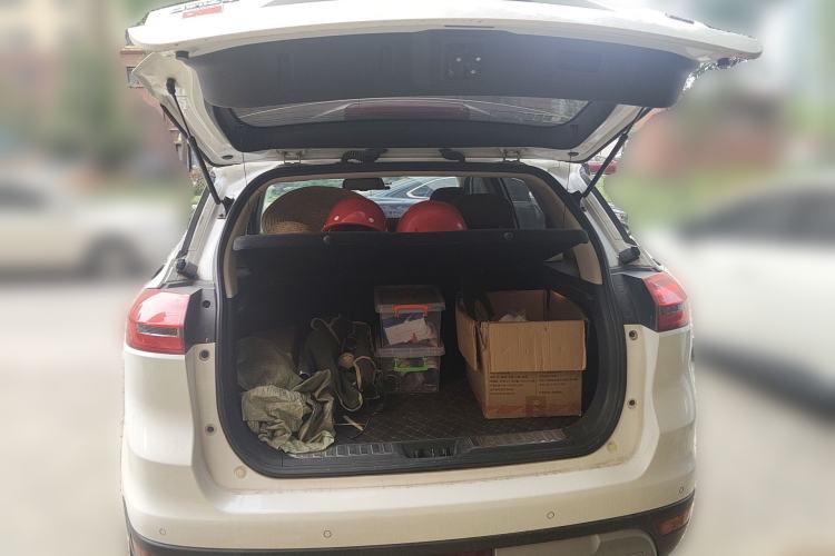 Used Geely Auto Emgrand X7 Sport 2016 1.8TD Automatic ZhiZun Version Trunk