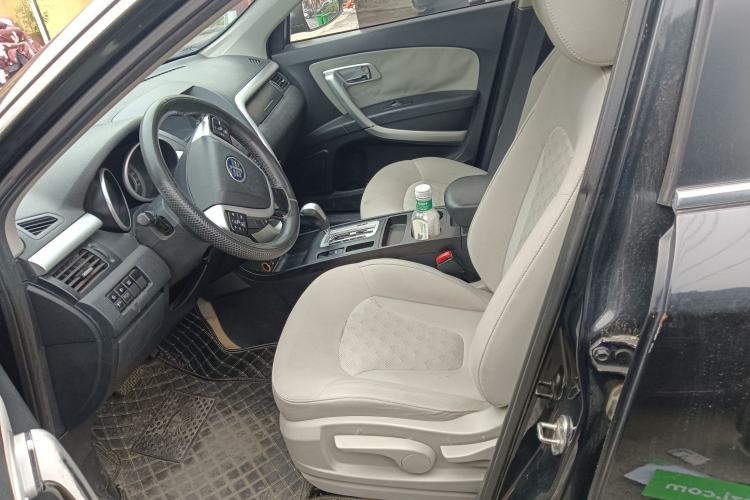 Used Bestune X80 2013 2.0L automatic comfort version