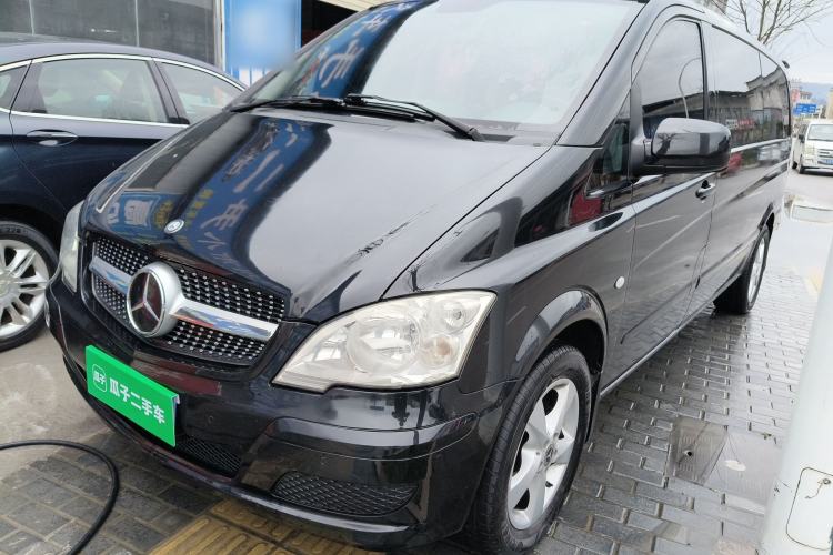 Used Mercedes-Benz Vito 2011 2.5L 7-seater executive version