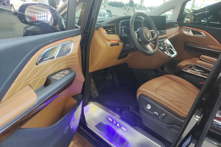 Used Hongqi HQ9 2023 2.0T Smart Connect Flagship Edition
