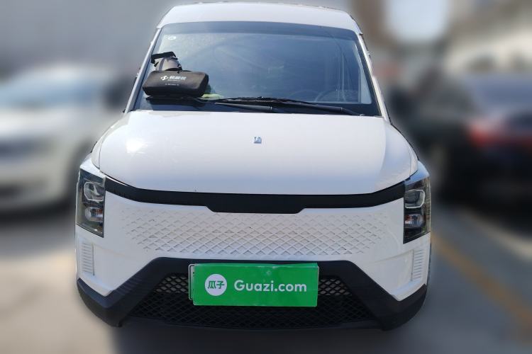 Used Yufeng Gold Warehouse 2025 Model Bus Version with Slow Charger Exterior 1