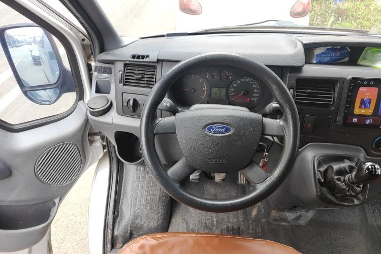 Used Ford Transit Custom 2016 2.2T Short-Wheelbase 6-Seater Mid-Roof Multi-Purpose Vehicle