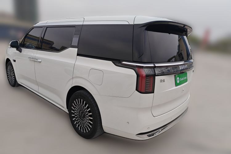 Used Zeekr 009 2024 Six-Seat Executive Version 4WD 108 kWh