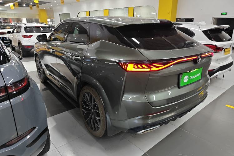 Used CHANGAN UNI-Z New Energy 2024 Blue Whale Smart Electric iDD 125km Excellence Model Rear Left 45 Deg