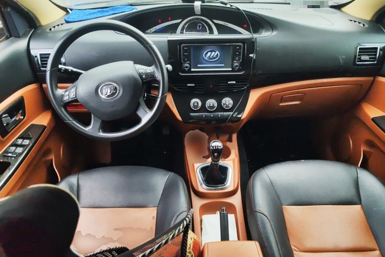 Used Lifan Auto Letu 2015 1.5L S Luxury Model
