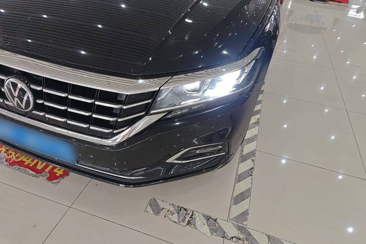 Used Volkswagen Passat 2020 Facelift 330TSI Elite Edition China VI Standard