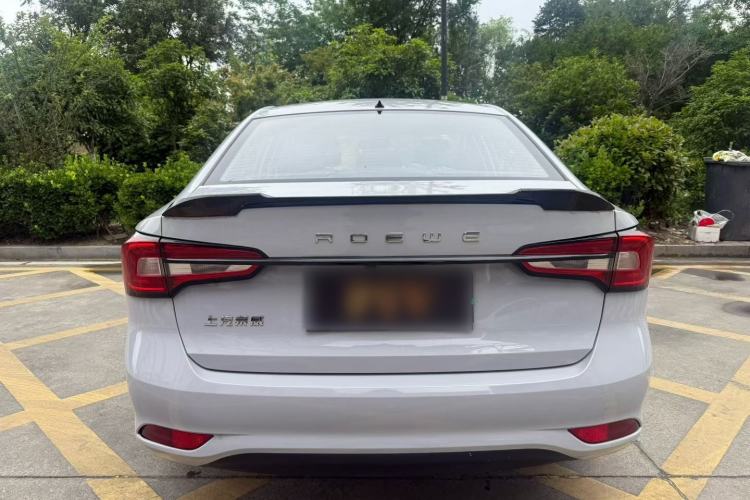 Used Roewe i5 2020 1.5L Manual 4G Connect Luxury Edition
