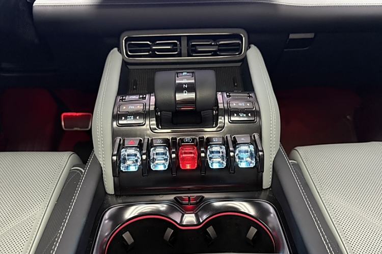 Used Formula Leopard Leopard 5 2023 Explore Edition