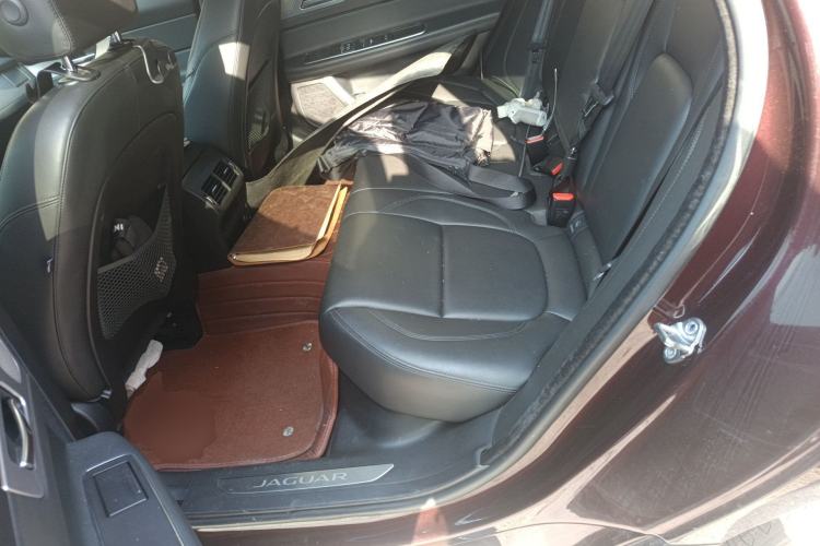 Used Jaguar XFL 2019 XFL 2.0T 200PS Two-Wheel-Drive Luxury Edition Left Rear Seat