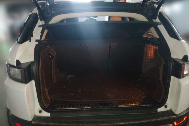 Used Land Rover Range Evoque 2016 2.0T SE PLUS Smart Enjoyment Edition Trunk