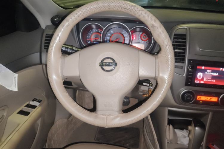 Used Nissan Sylphy 2012 Classic 1.6XE Automatic Comfort Edition Steering Wheel