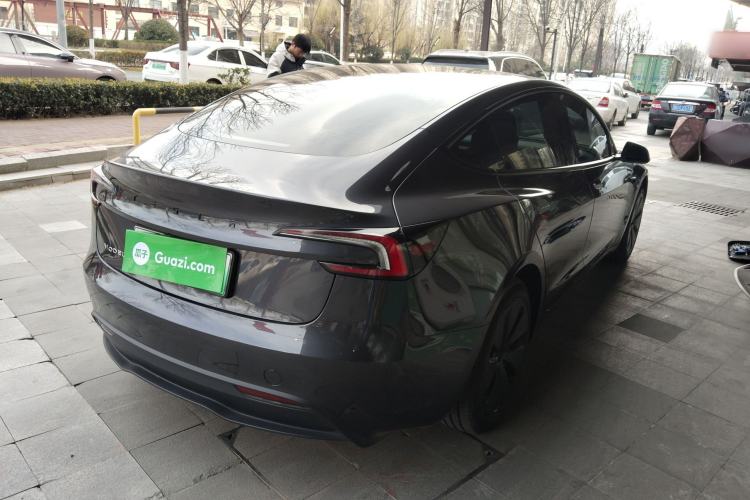 Used Tesla Model 3 2023 Long-Range All-Wheel-Drive Version
