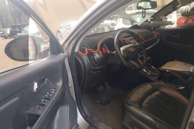 Used Kia Sportage R 2011 2.4L Automatic 4x4 Premium Edition Driver Seat