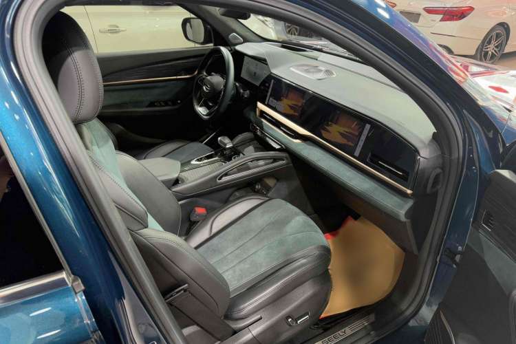 Used Geely Auto Monjaro L 2024 2.0TD High-Power Automatic Two-Wheel Drive Skyline Edition