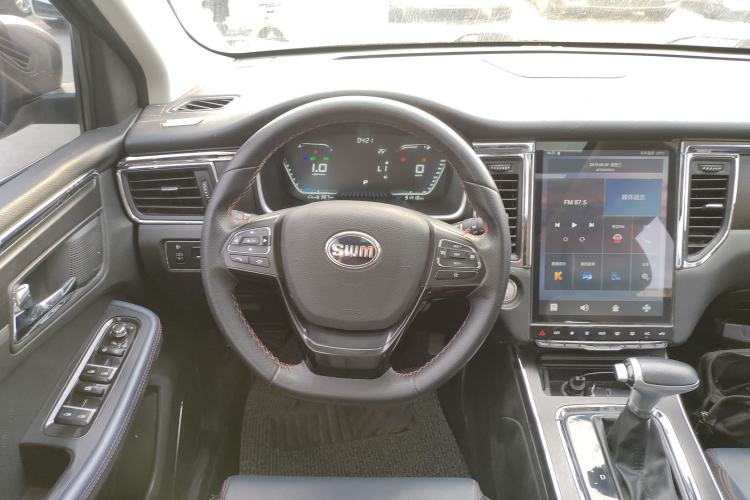 Used SWM G05 2021 PRO 1.5T Automatic Luxury Model 7 Seats
