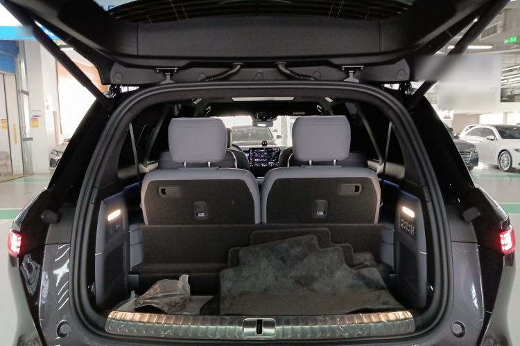 Used Nio ES8 2026 Model 6-seat Executive Signature Edition Trunk