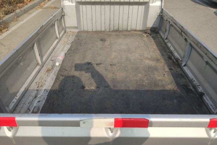 Used Wuling Zhiguang Small Truck 2023 1.5L Double-Cab LAR