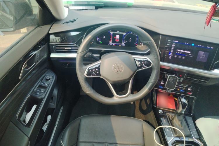 Used Volkswagen Passat 2023 Revised 380TSI Luxury Edition Steering Wheel