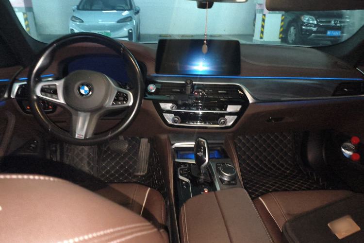 Used BMW 5 Series New Energy 2021 535Le M Sport Package Center Console