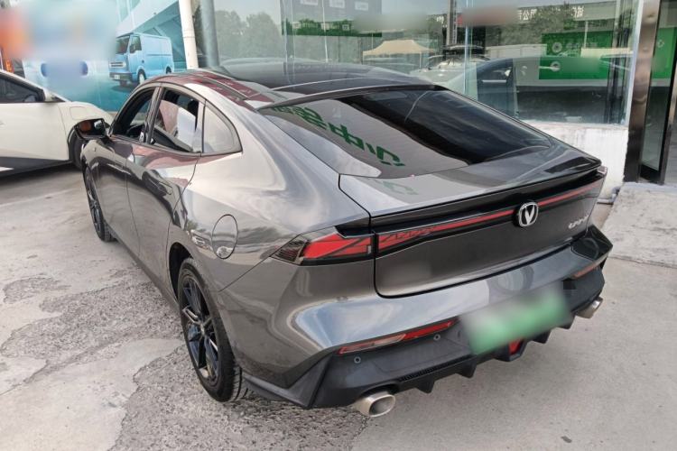 Used CHANGAN UNI-V iDD 2023 Zhidian iDD 1.5T 113km Smart & Fun Version (Rapid Edition) Rear Left 45 Deg