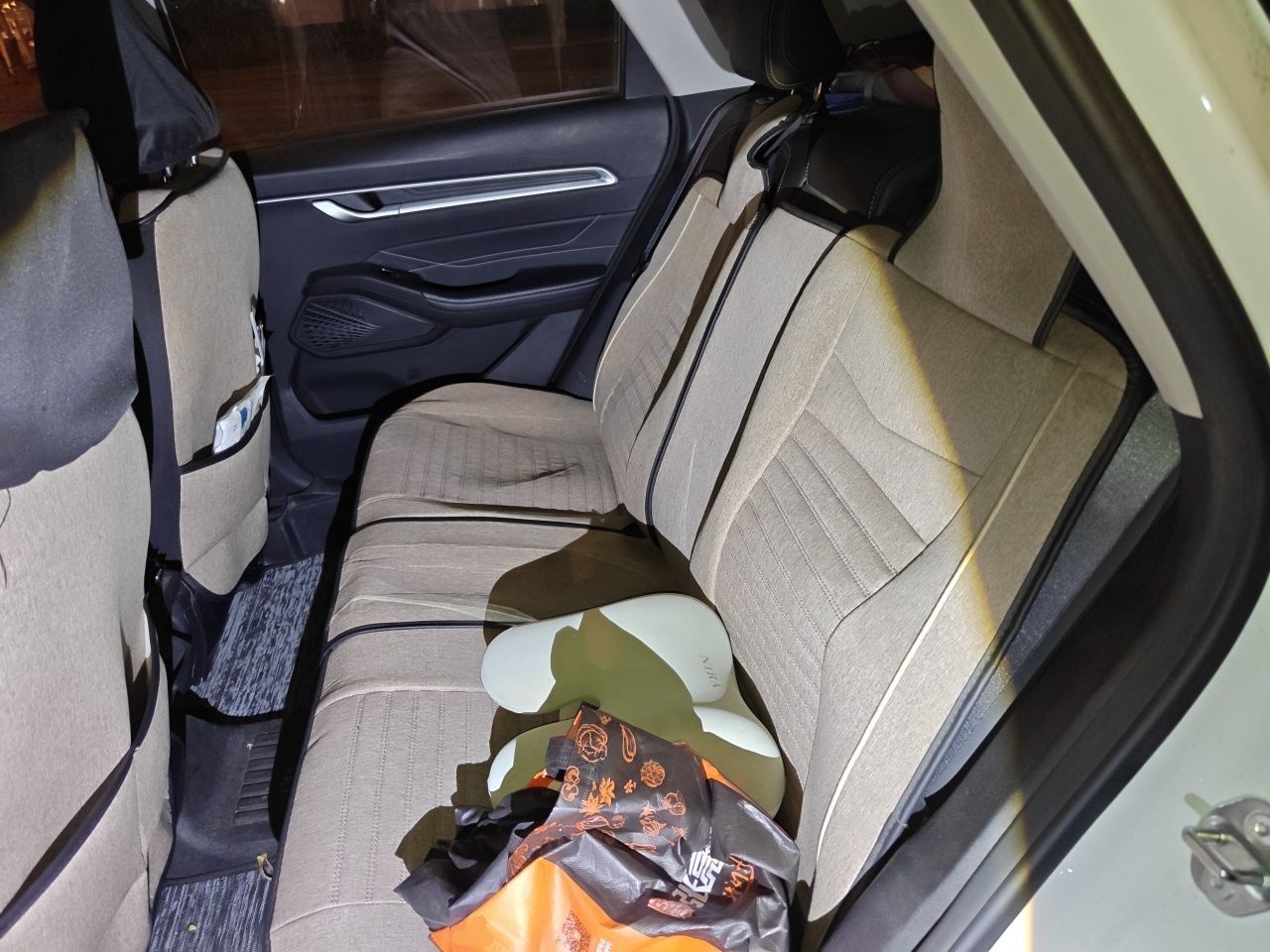 Geely Auto Emgrand 2025 4th Generation 1.5L CVT Luxury Version — снимка 17