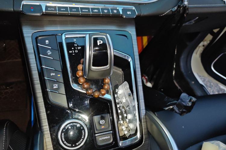 Used Geely Auto Emgrand X7 Sport 2020 1.8TD DCT ZhiZun PRO Gear Lever