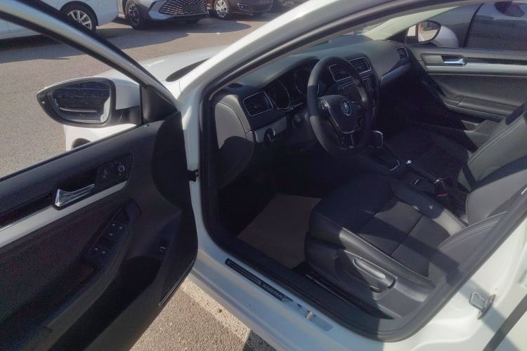 Used Volkswagen Sagitar 2018 280TSI DSG Comfort Model
