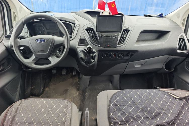 Used Ford Transit 2017 2.0T Diesel Multi-Purpose Commercial Vehicle Short Wheelbase Mid-Roof China IV Standard