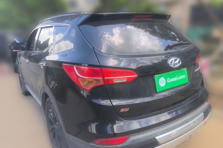 Used Hyundai Santa Fe 2013 2.4L Automatic Two-Wheel Drive Smart Version
