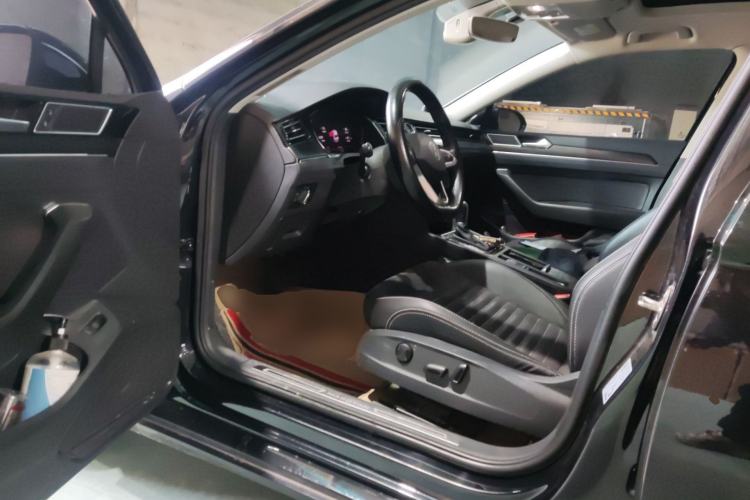 Used Volkswagen Magotan 2020 330TSI DSG Luxury Edition Driver Seat