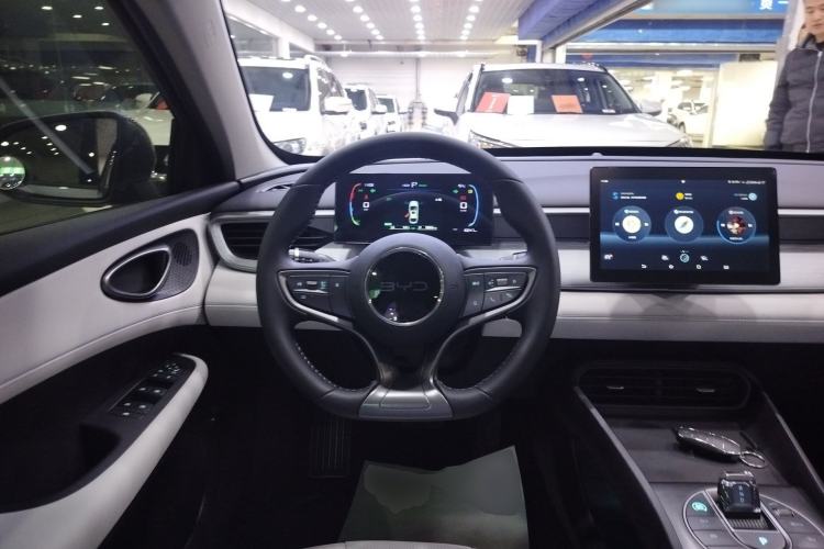 Used BYD Seal 05 DM-i 2025 DM-i Smart Drive 55KM Luxury Model Steering Wheel